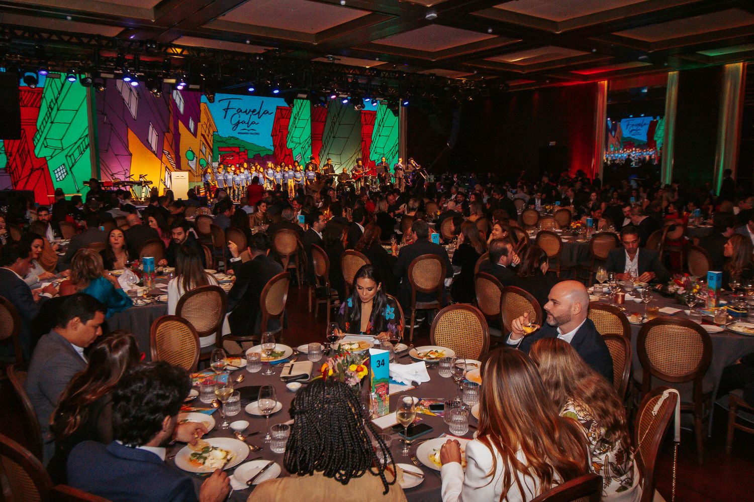 Favela Gala - Gerando Falcões